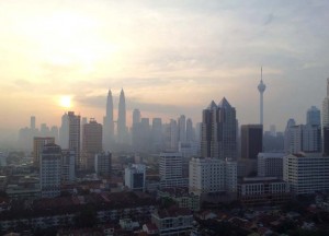 Reuss Fabian WS 2012_Erfahrungsbericht_Bachelorarbeit_Kuala Lumpur_MY